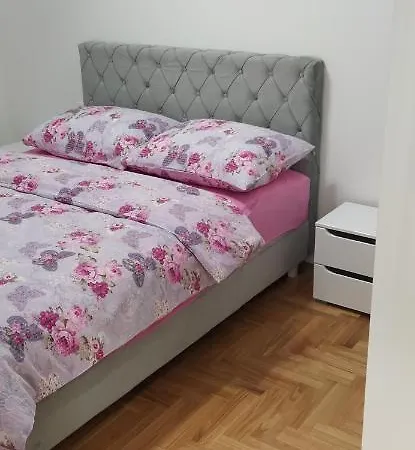 Leo Апартаменты *